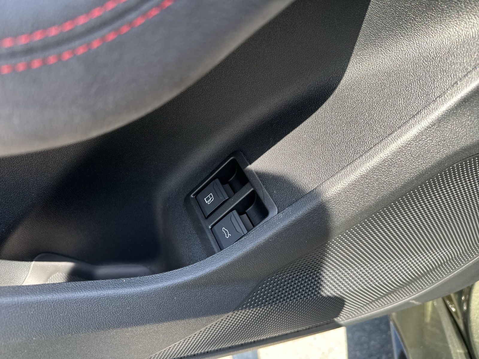 Fahrzeugabbildung Audi RS 5 Avant TFSIe quattro Sport Paket|Keramik