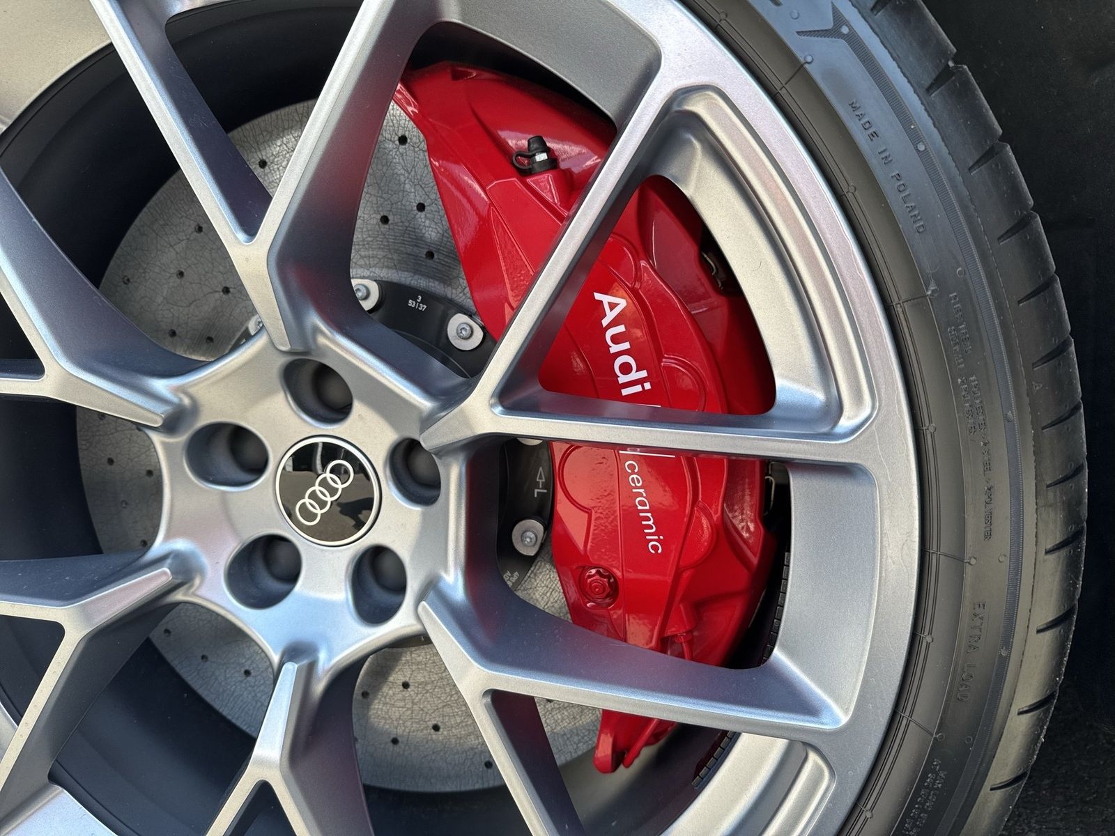 Fahrzeugabbildung Audi RS 5 Avant TFSIe quattro Sport Paket|Keramik