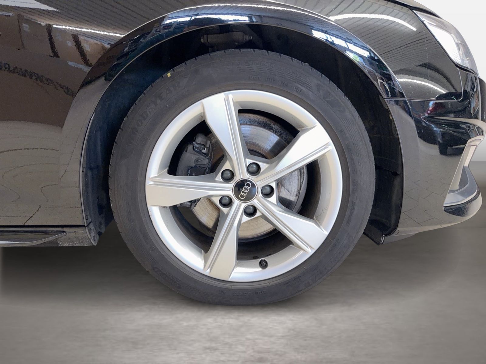 Fahrzeug autohaus mense Fahrzeugabbildung Audi A4 Avant 35 TDI S tronic Advanced Matrix - mit KI generiert/bearbeitet