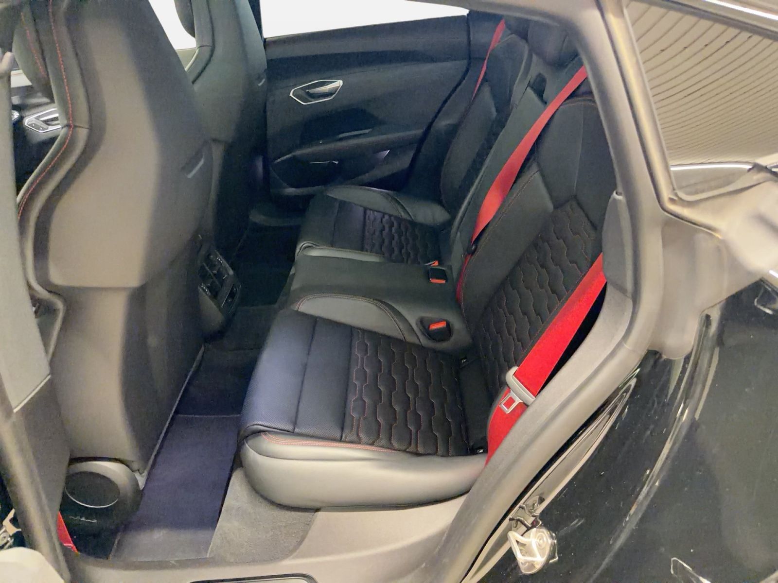 Fahrzeug autohaus mense Fahrzeugabbildung Audi e-tron GT RS quattro 2024 Matrix HUD Laser Luft