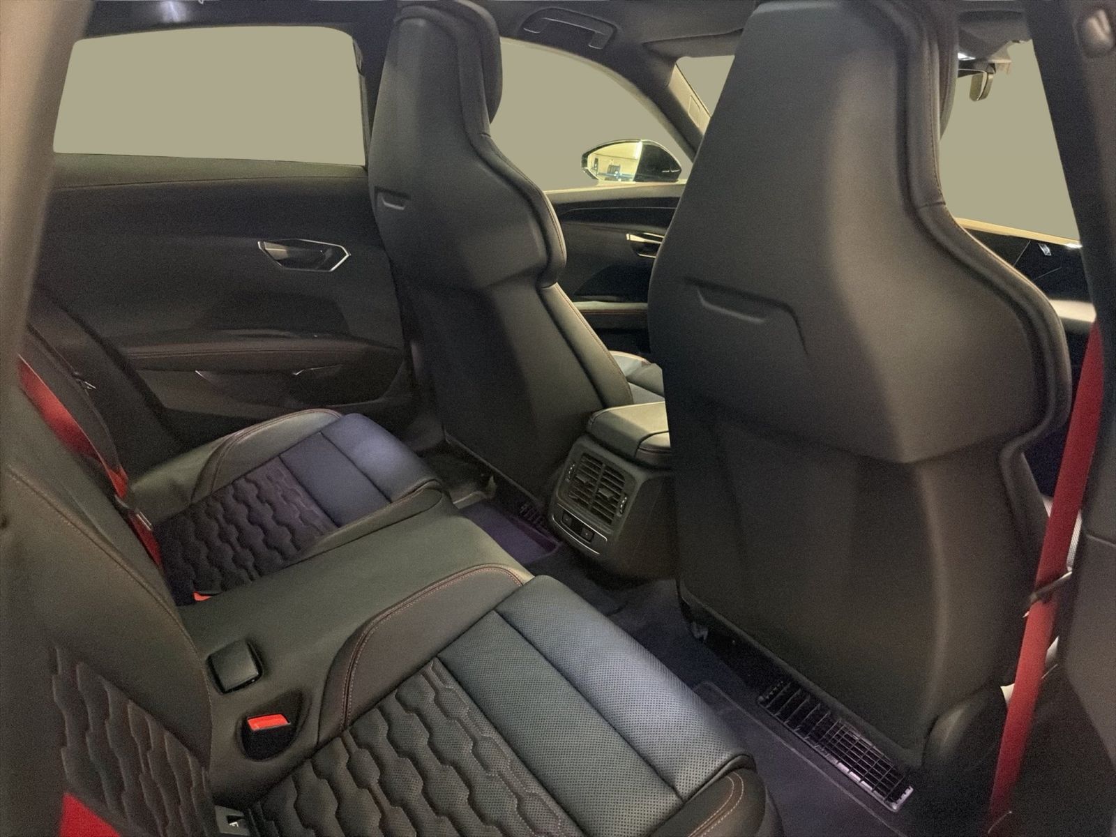 Fahrzeug autohaus mense Fahrzeugabbildung Audi e-tron GT RS quattro 2024 Matrix HUD Laser Luft