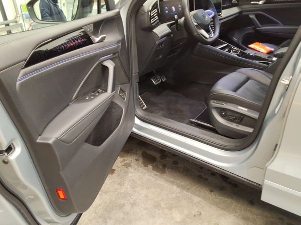 Fahrzeugabbildung Volkswagen Tiguan 1.5 TSI e 200 kW R-Line 2026 IQ.Light AHK