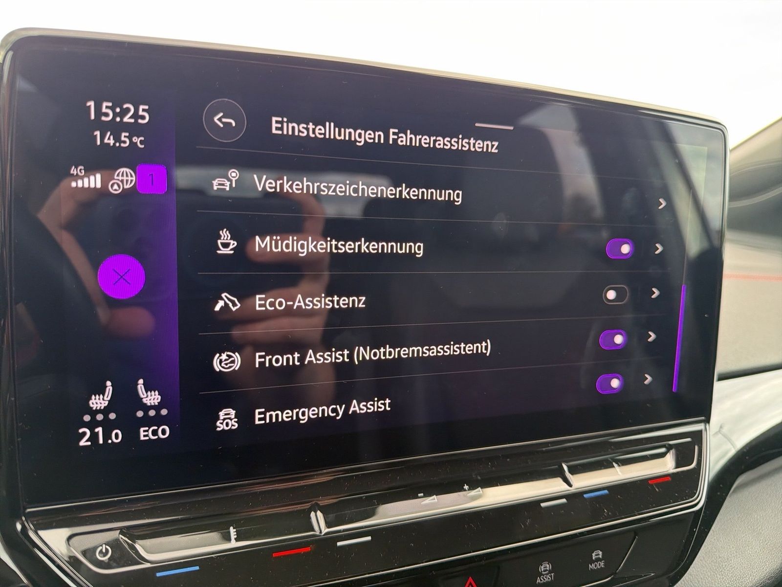Fahrzeug autohaus mense Fahrzeugabbildung Volkswagen ID.4 GTX 4 Motion Matrix - mit KI generiert/bearbeitet