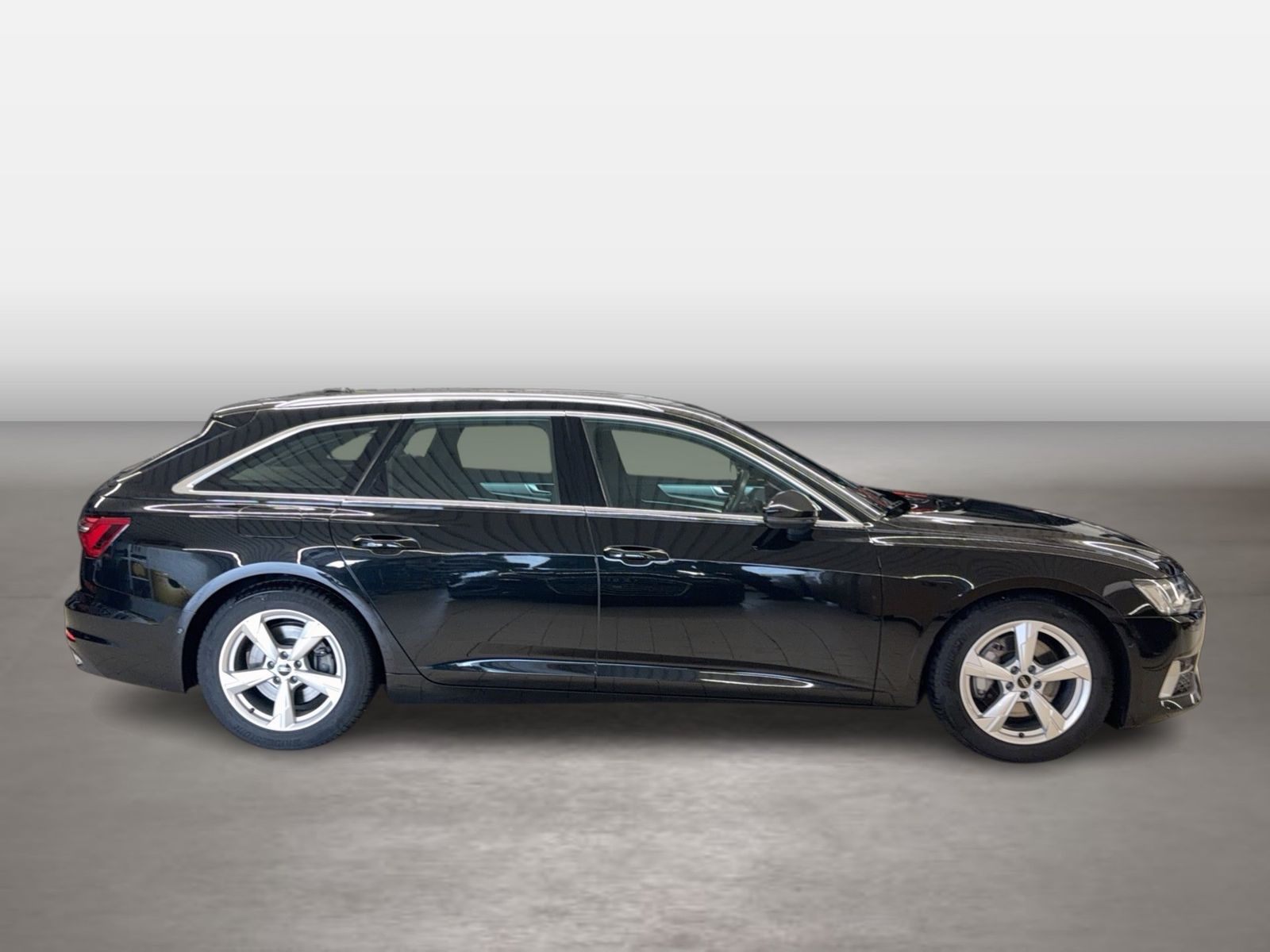 Fahrzeugabbildung Audi A6 Avant 45 TDI quattro S tronic Sport Matrix AH - mit KI generiert/bearbeitet