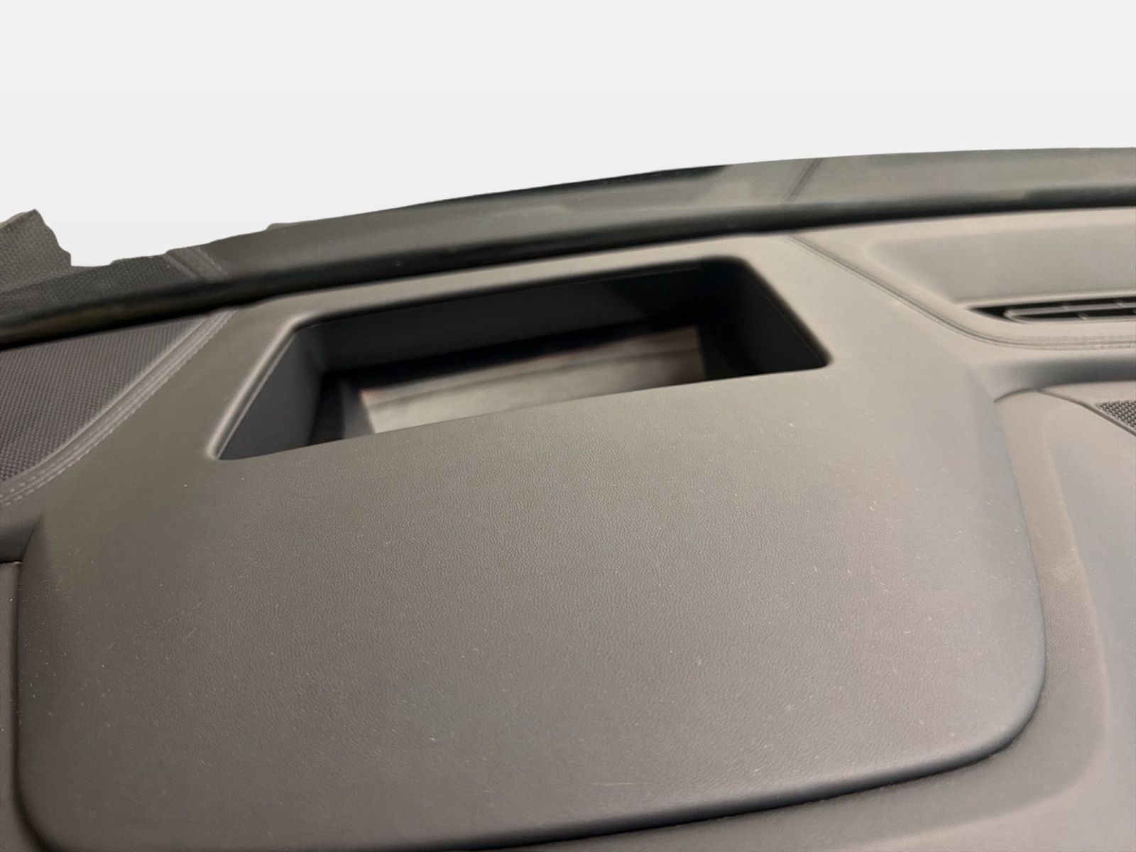 Fahrzeugabbildung Audi Q8 60 TFSI e quattro 2022 Matrix B&O HUD Luft LM