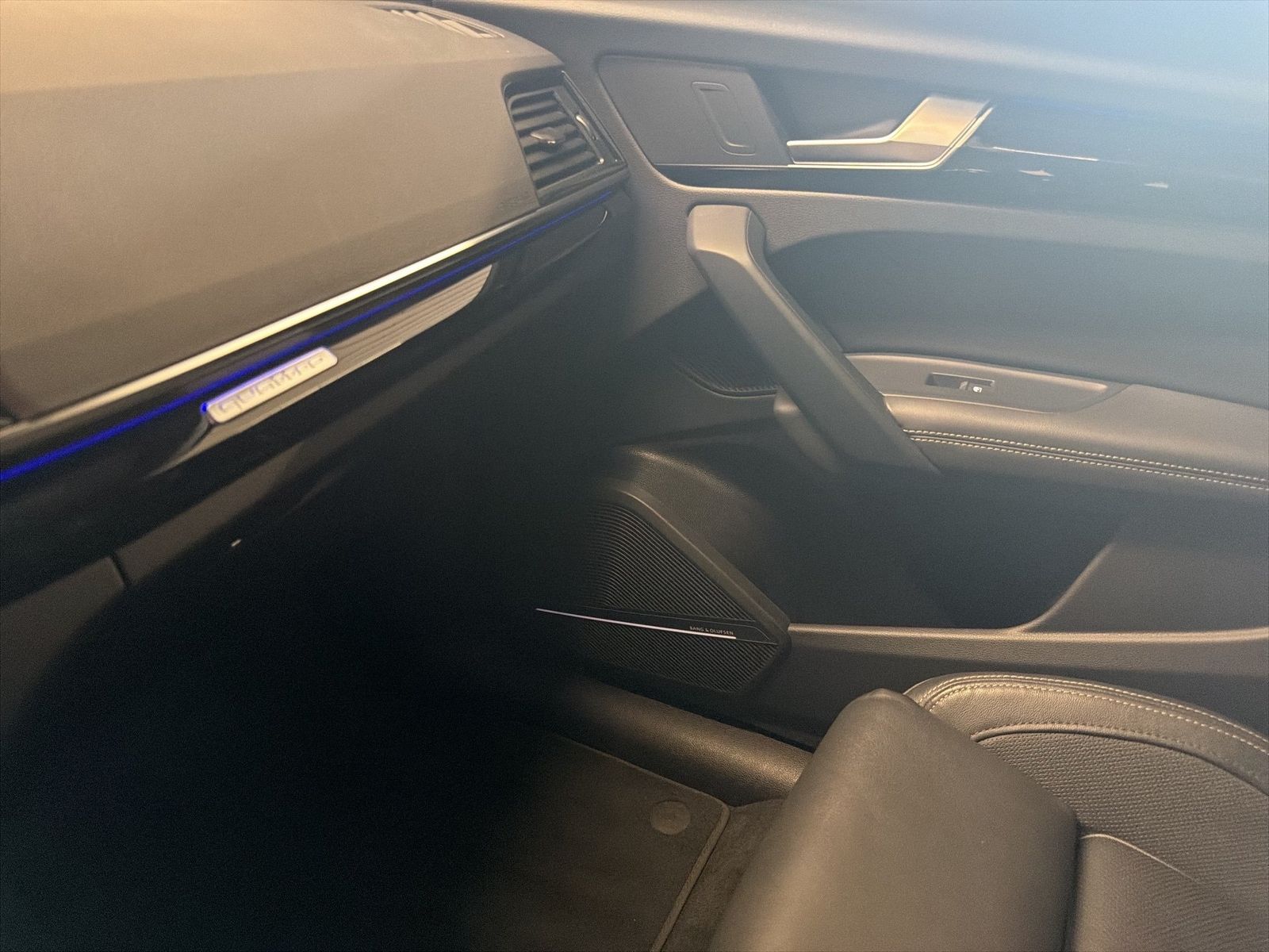 Fahrzeug autohaus mense Fahrzeugabbildung Audi Q5 50 TFSI e quattro S tronic S line Matrix|B&O