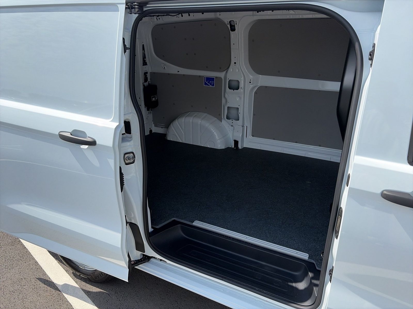 Fahrzeugabbildung Volkswagen NFZ Transporter Kasten 2.0 l TDI 81 kW Getriebe:
