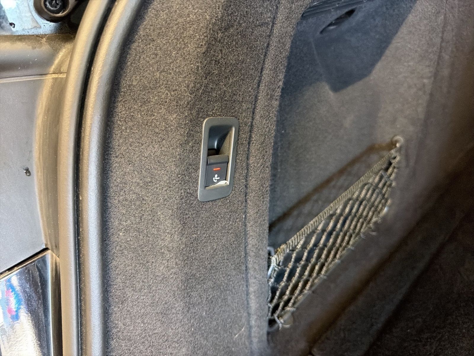 Fahrzeugabbildung Audi A4 Avant 35 TDI 2023 (Facelift) AHK LED Navi PDC
