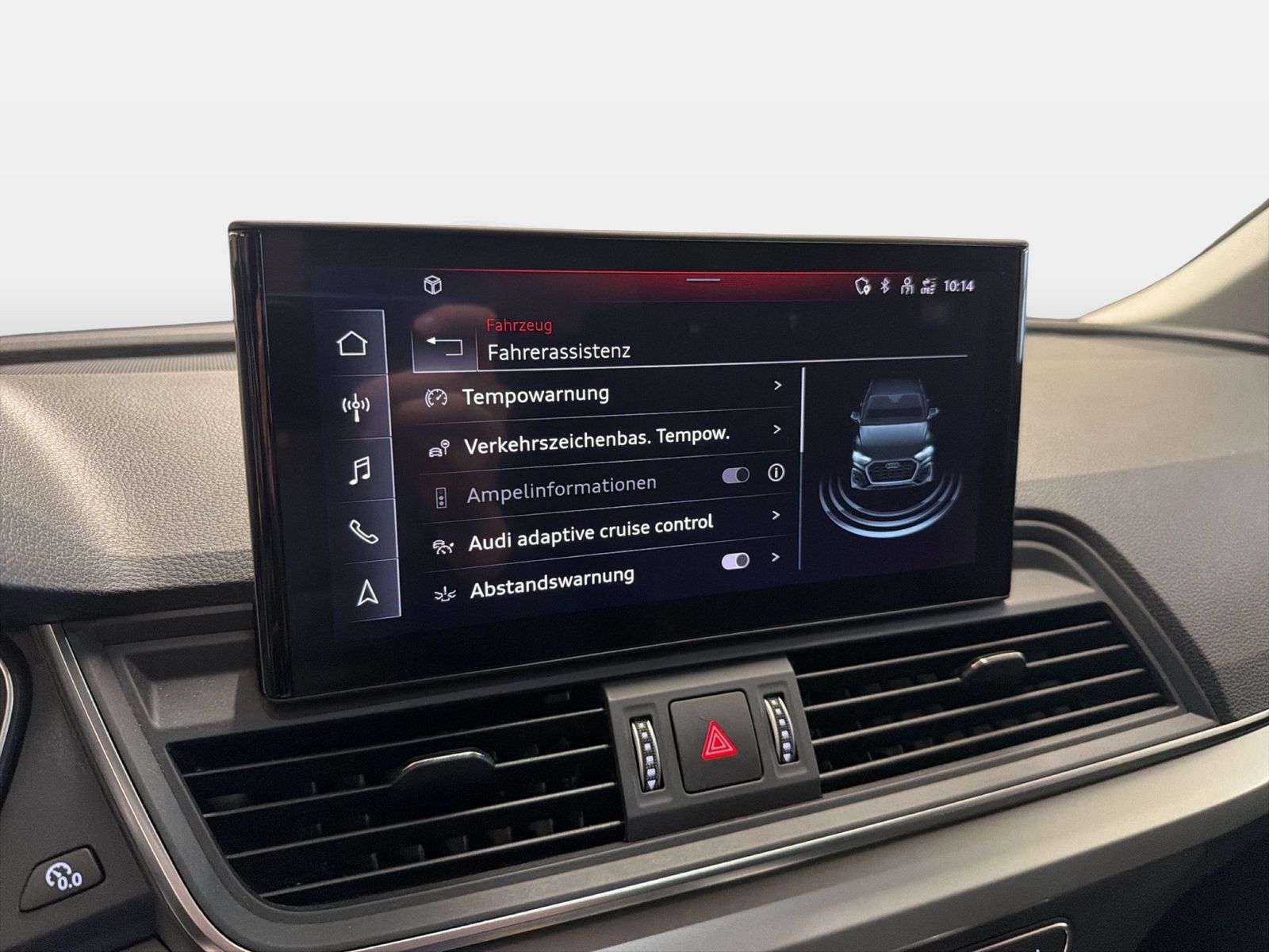 Fahrzeugabbildung Audi Q5 40 TDI quattro advanced 2024 (Facelift) AHK