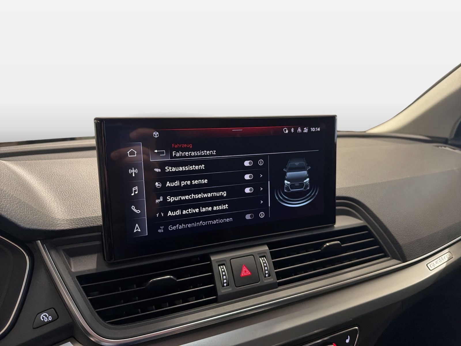 Fahrzeugabbildung Audi Q5 40 TDI quattro advanced 2024 (Facelift) AHK