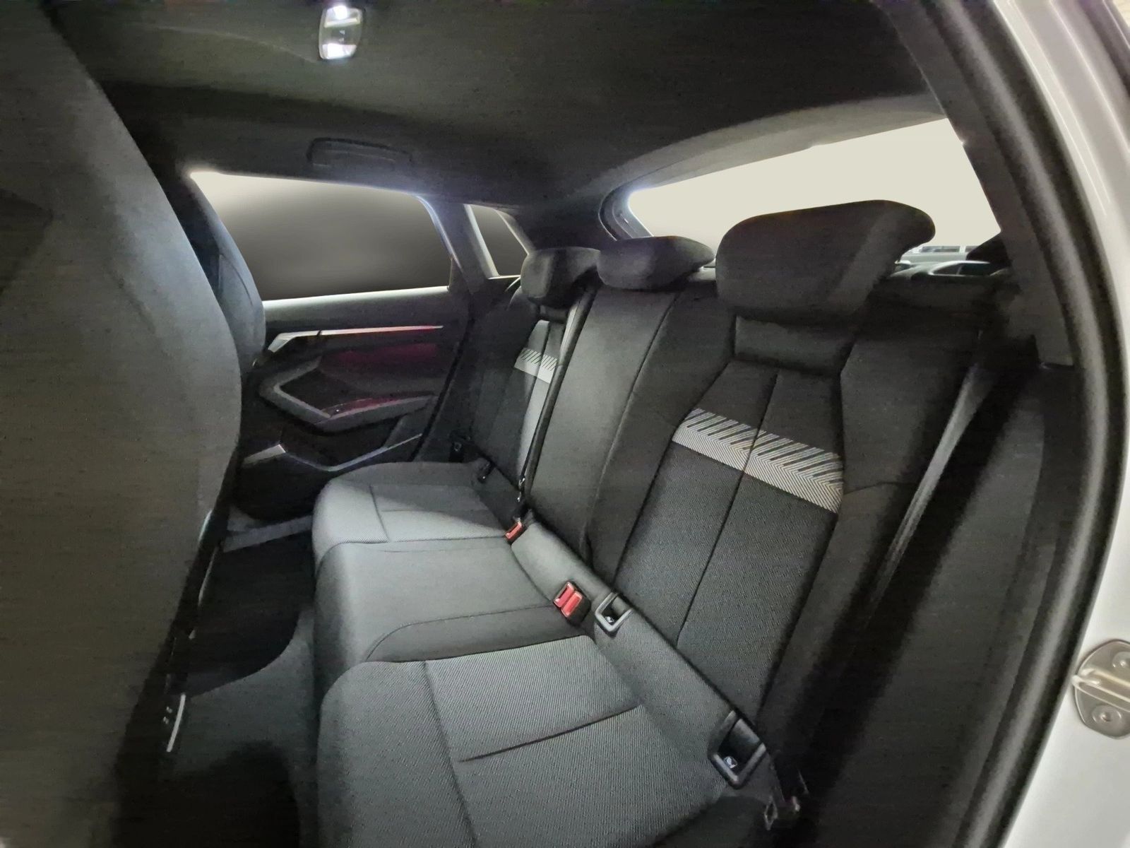 Fahrzeugabbildung Audi A3 Sportback 35 TFSI S tronic Advanced ACC Navi