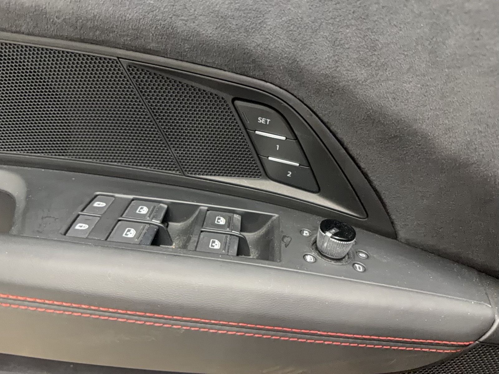 Fahrzeugabbildung Audi e-tron GT RS quattro 2024 Matrix HUD Laser Luft