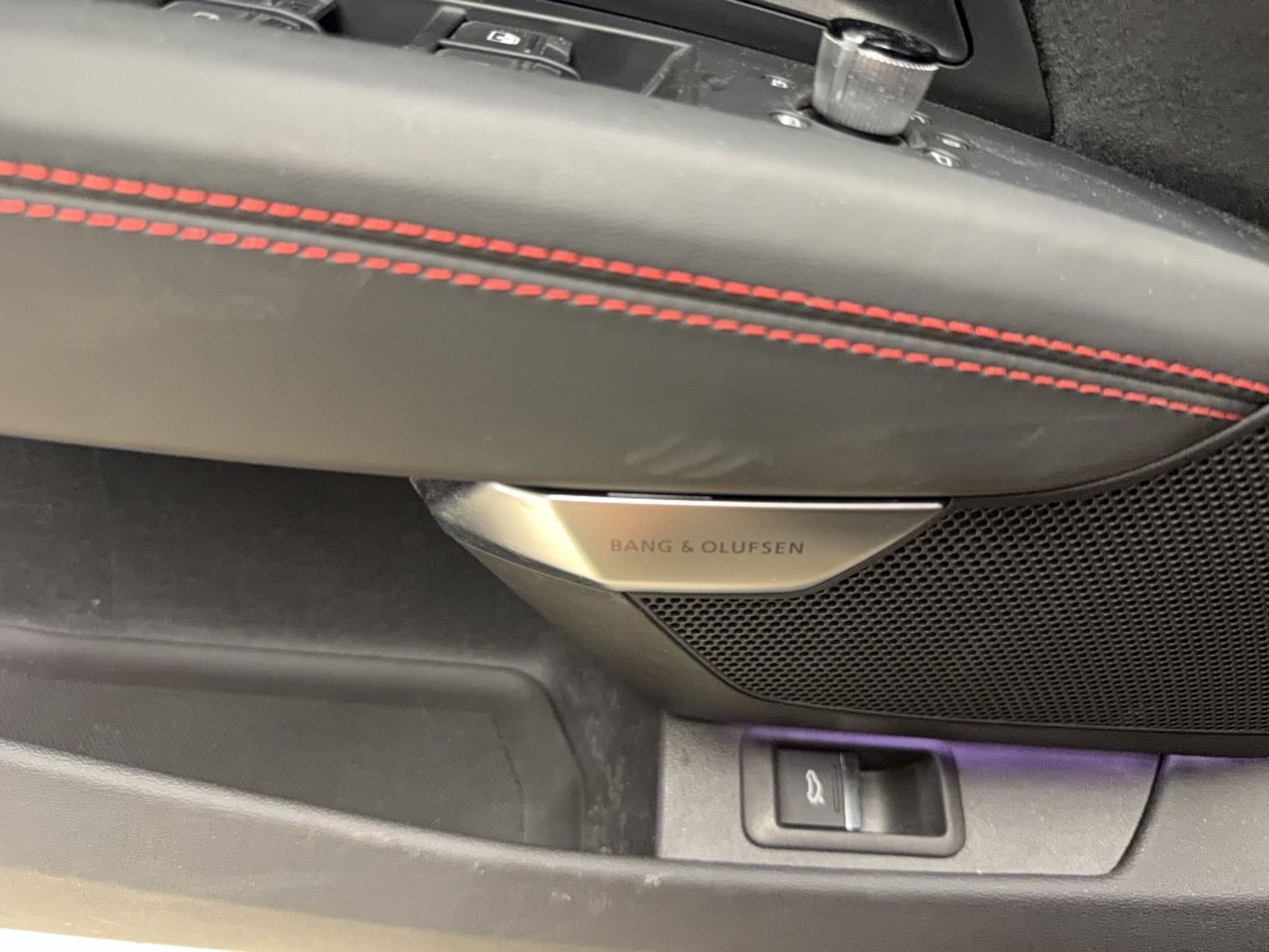 Fahrzeugabbildung Audi e-tron GT RS quattro 2024 Matrix HUD Laser Luft