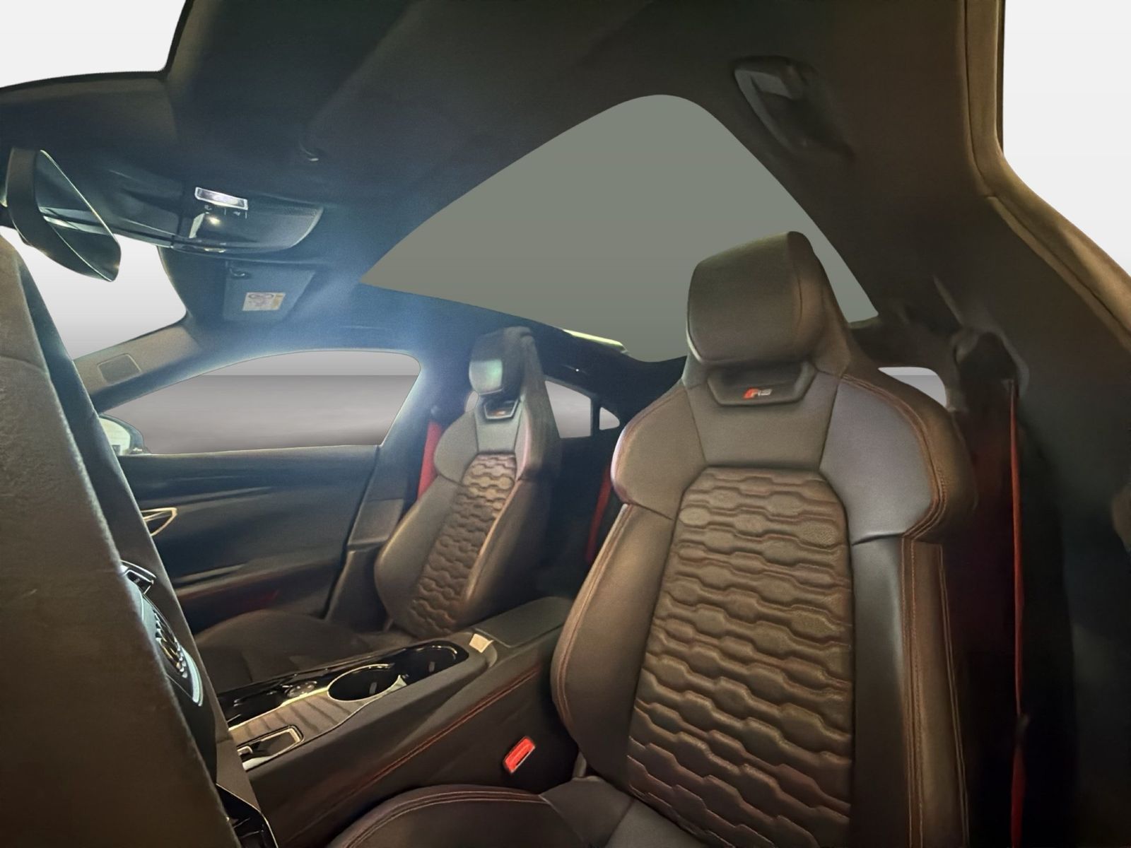 Fahrzeugabbildung Audi e-tron GT RS quattro 2024 Matrix HUD Laser Luft