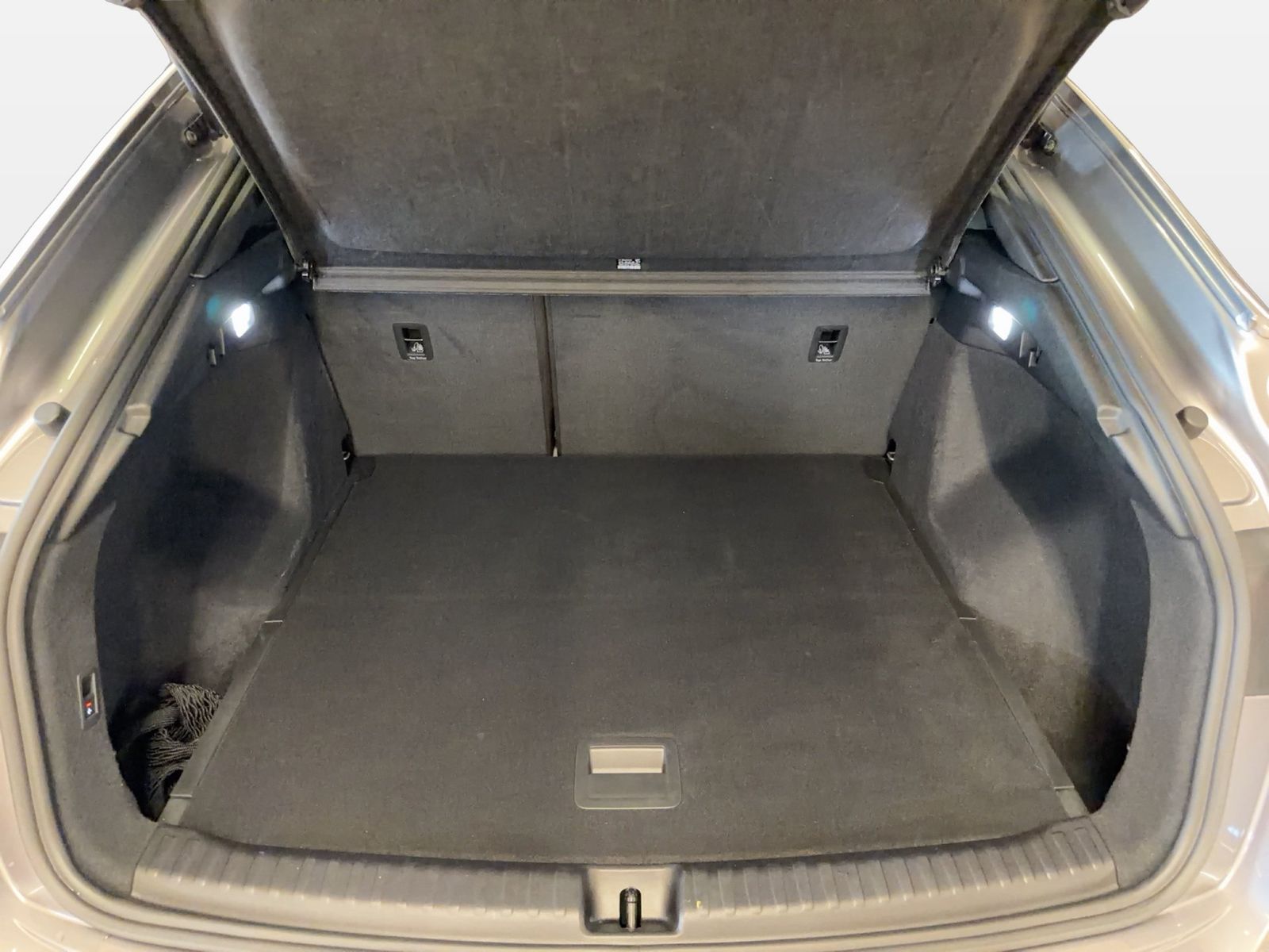 Fahrzeugabbildung Audi Q4 e-tron Sportback 40 e-tron 2023 AHK Standhzg