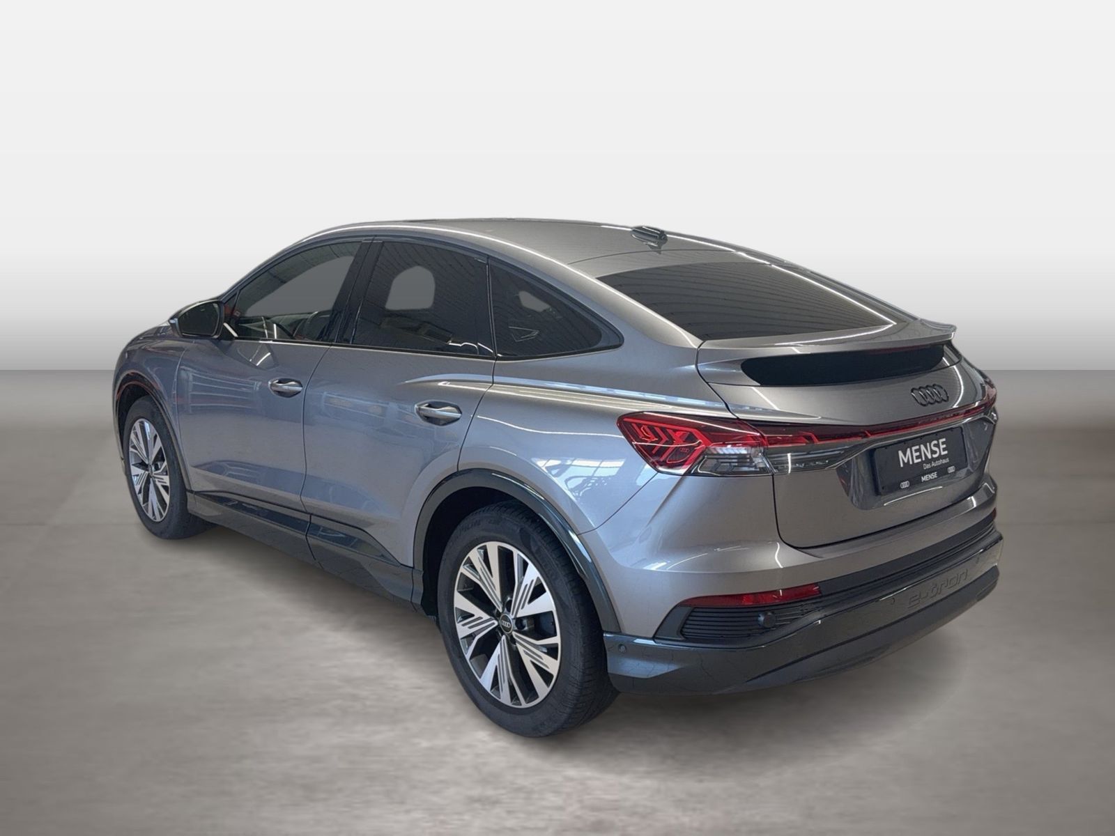 Fahrzeugabbildung Audi Q4 e-tron Sportback 40 e-tron 2023 AHK Standhzg