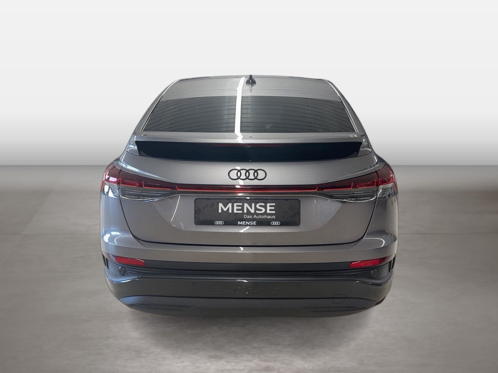 Fahrzeugabbildung Audi Q4 e-tron Sportback 40 e-tron 2023 AHK Standhzg