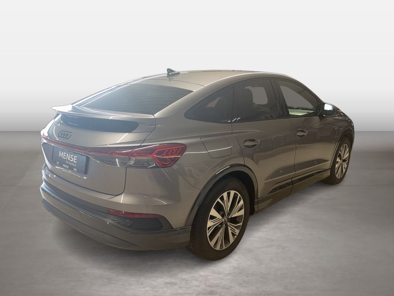 Fahrzeugabbildung Audi Q4 e-tron Sportback 40 e-tron 2023 AHK Standhzg