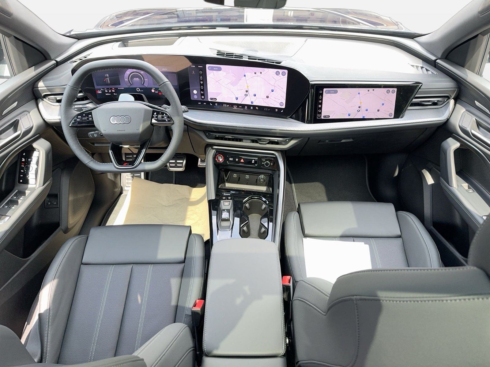 Fahrzeug autohaus mense Fahrzeugabbildung Audi Q5 SUV edition one mit Akzenten mythosschwarz e- - mit KI generiert/bearbeitet