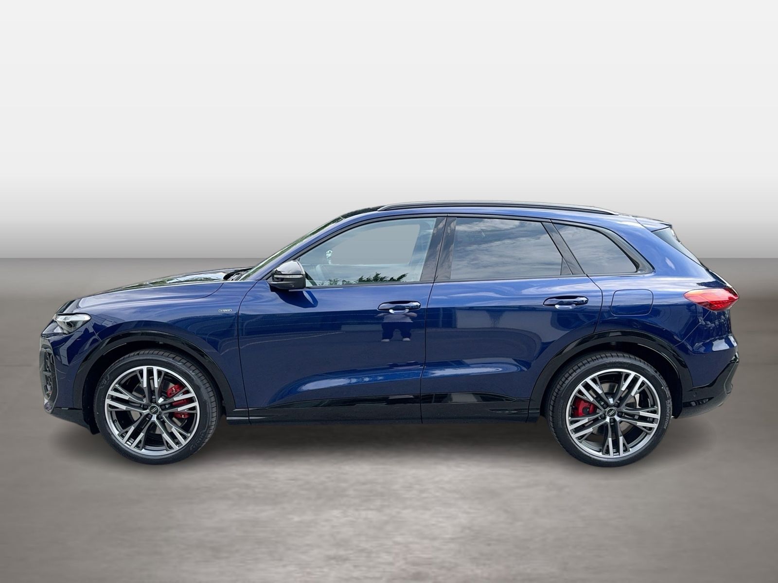 Fahrzeug autohaus mense Fahrzeugabbildung Audi Q5 SUV edition one mit Akzenten mythosschwarz e- - mit KI generiert/bearbeitet