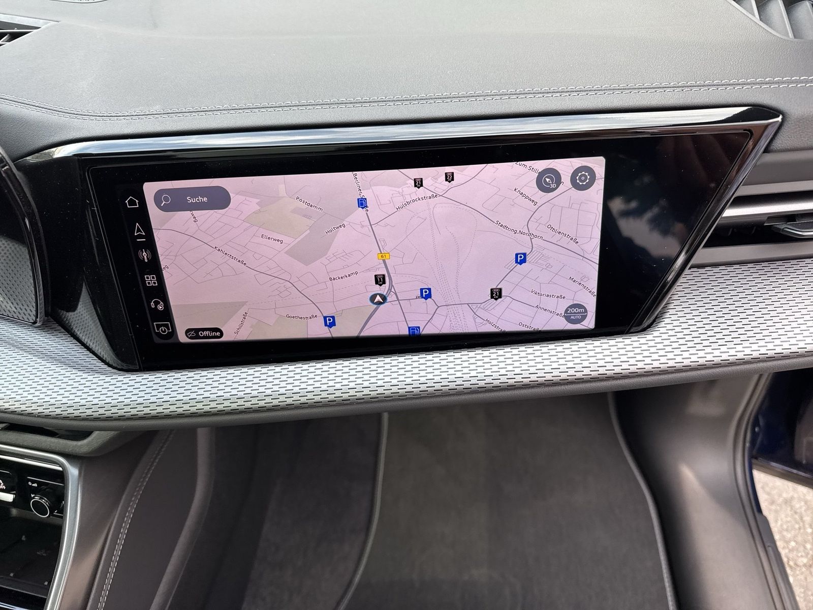 Fahrzeug autohaus mense Fahrzeugabbildung Audi Q5 SUV edition one mit Akzenten mythosschwarz e- - mit KI generiert/bearbeitet