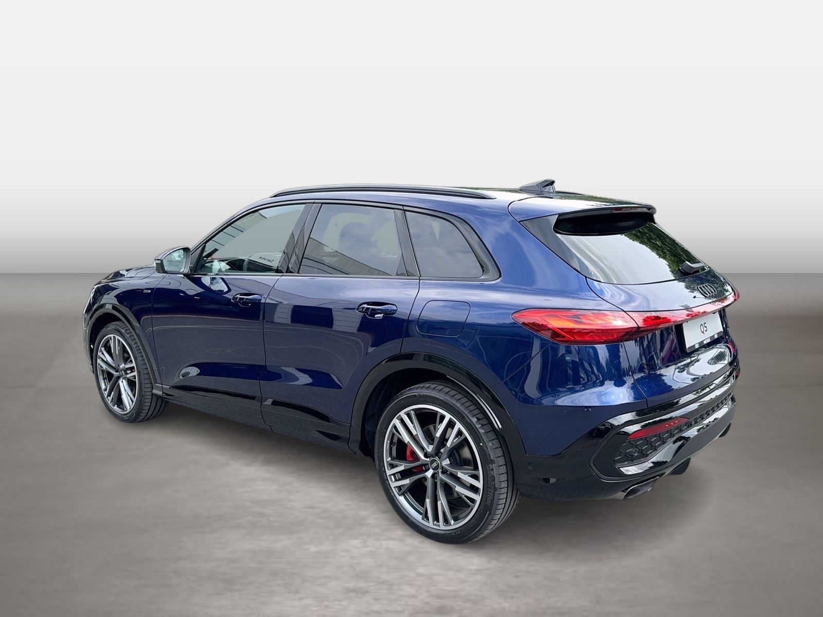 Fahrzeug autohaus mense Fahrzeugabbildung Audi Q5 SUV edition one mit Akzenten mythosschwarz e- - mit KI generiert/bearbeitet
