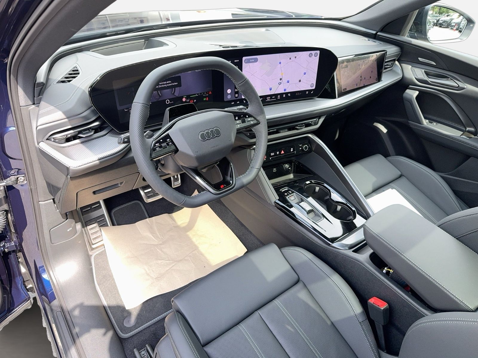 Fahrzeug autohaus mense Fahrzeugabbildung Audi Q5 SUV edition one mit Akzenten mythosschwarz e- - mit KI generiert/bearbeitet