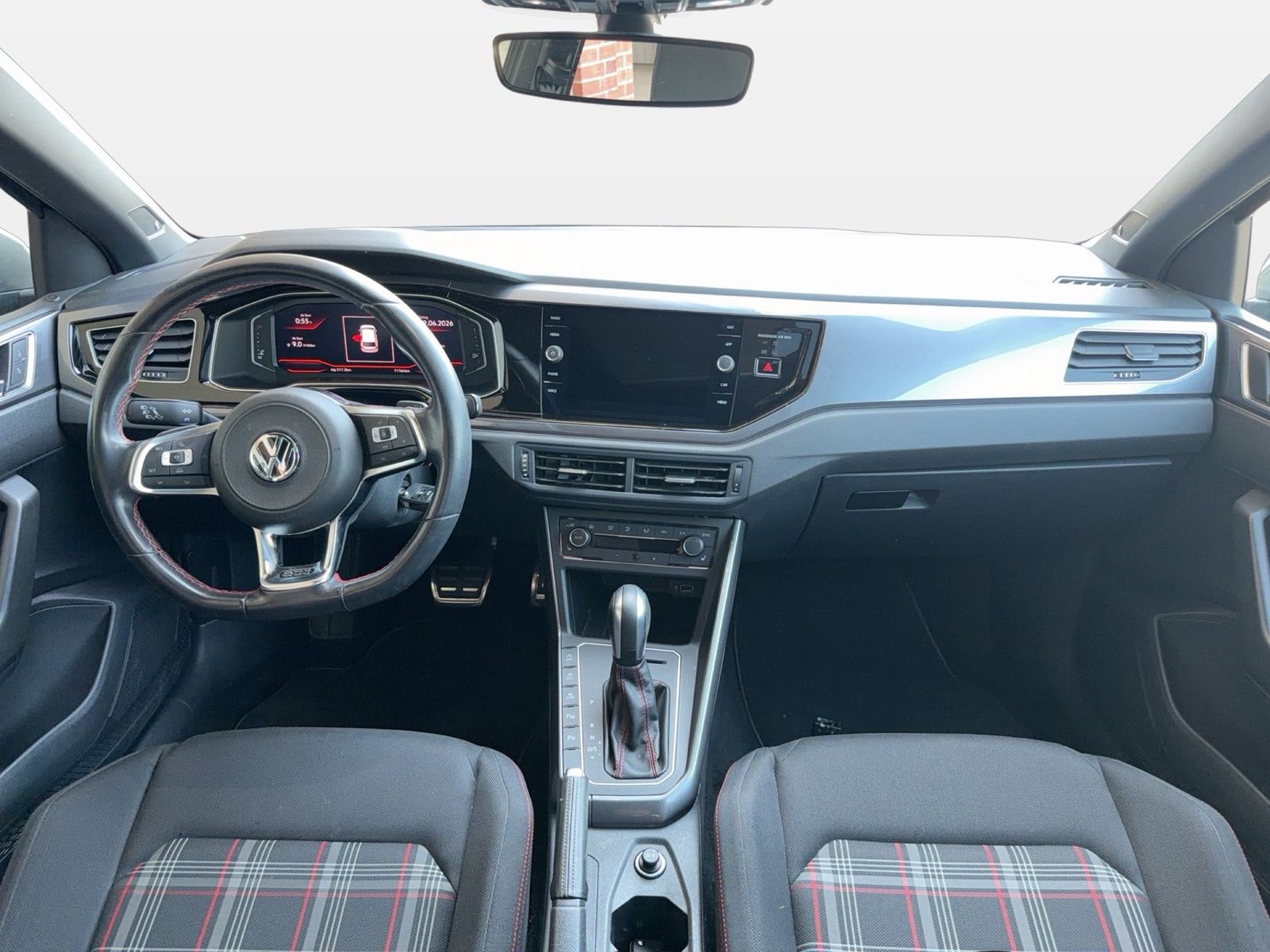 Fahrzeugabbildung Volkswagen Polo VI 2.0 TSI GTI Beats CarPlay Pano SD ACC LM