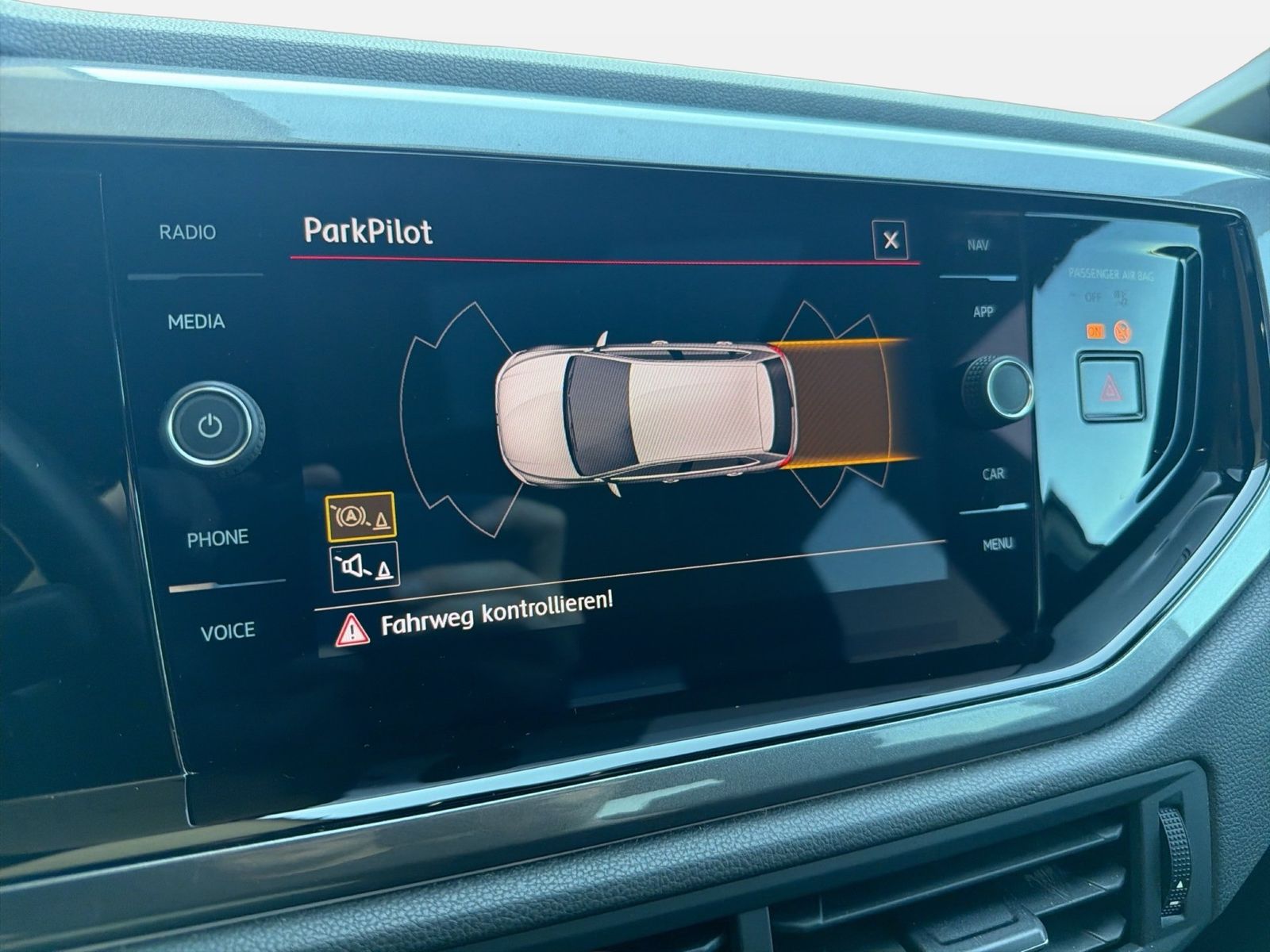 Fahrzeugabbildung Volkswagen Polo VI 2.0 TSI GTI Beats CarPlay Pano SD ACC LM
