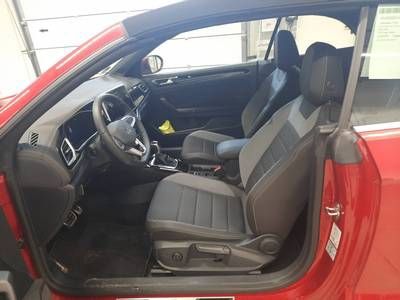 Fahrzeugabbildung Volkswagen T-Roc Cabriolet 1.5 TSI DSG R-line CarPlay AHK