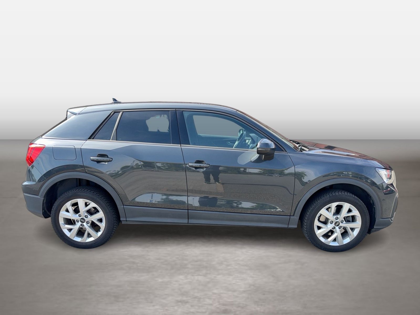 Fahrzeugabbildung Audi Q2 35 TDI quattro S tronic S linbe Matrix AHK LE - mit KI generiert/bearbeitet