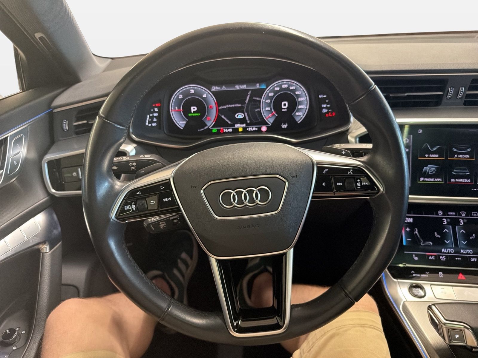 Fahrzeugabbildung Audi A6 Avant 40 TDI S tronic Navi Pano HUD AHK AHK