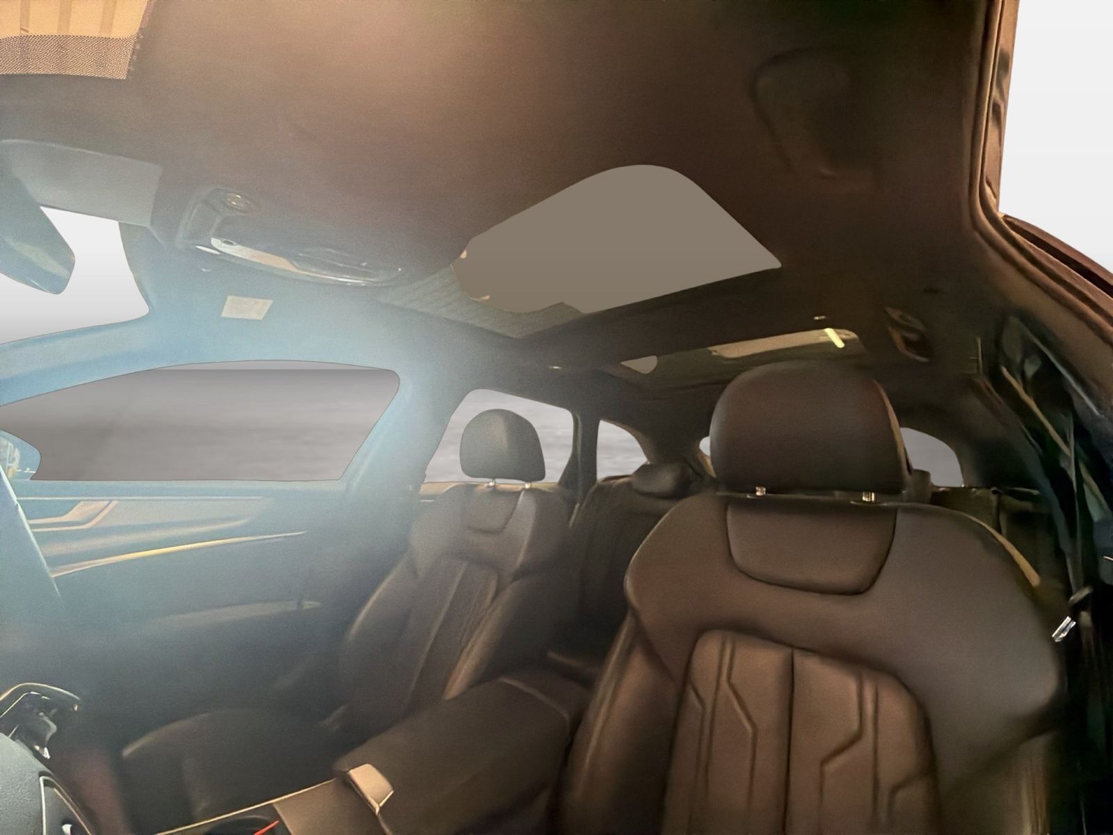 Fahrzeugabbildung Audi A6 Avant 40 TDI S tronic Navi Pano HUD AHK AHK
