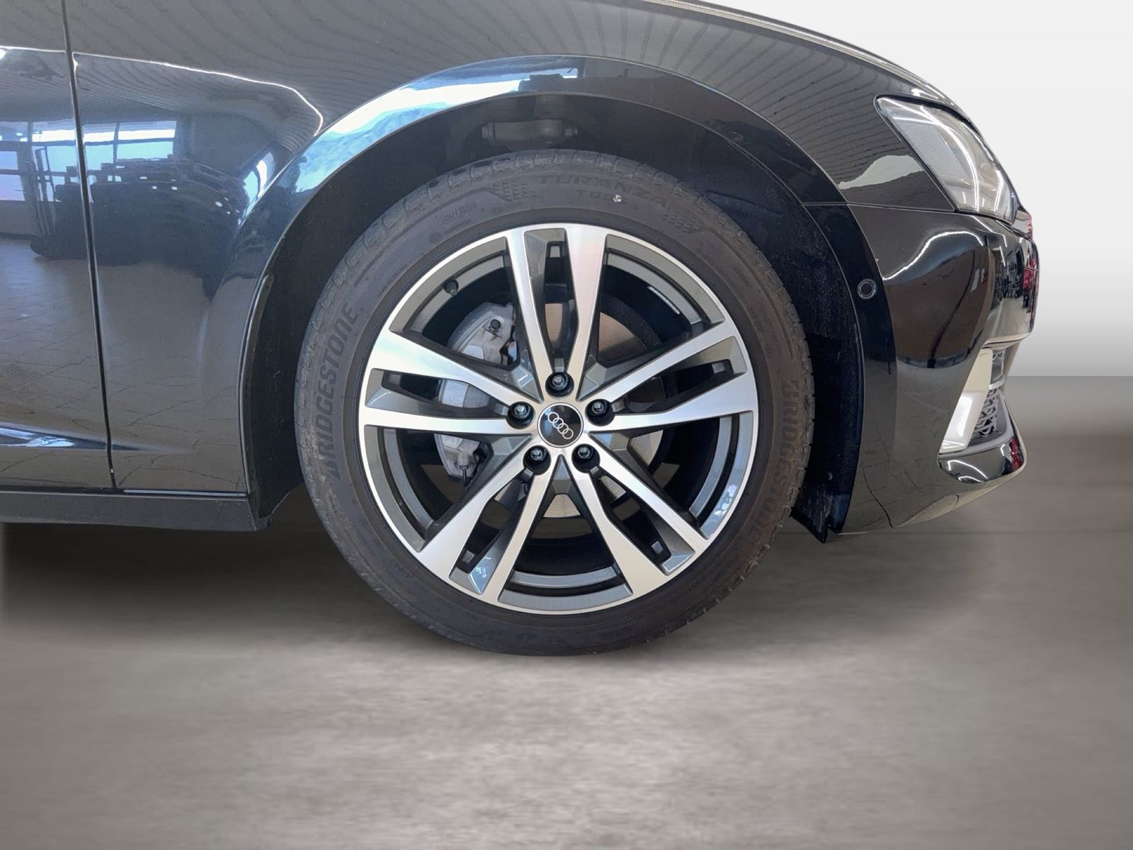 Fahrzeugabbildung Audi A6 Avant 40 TDI S tronic Navi Pano HUD AHK AHK