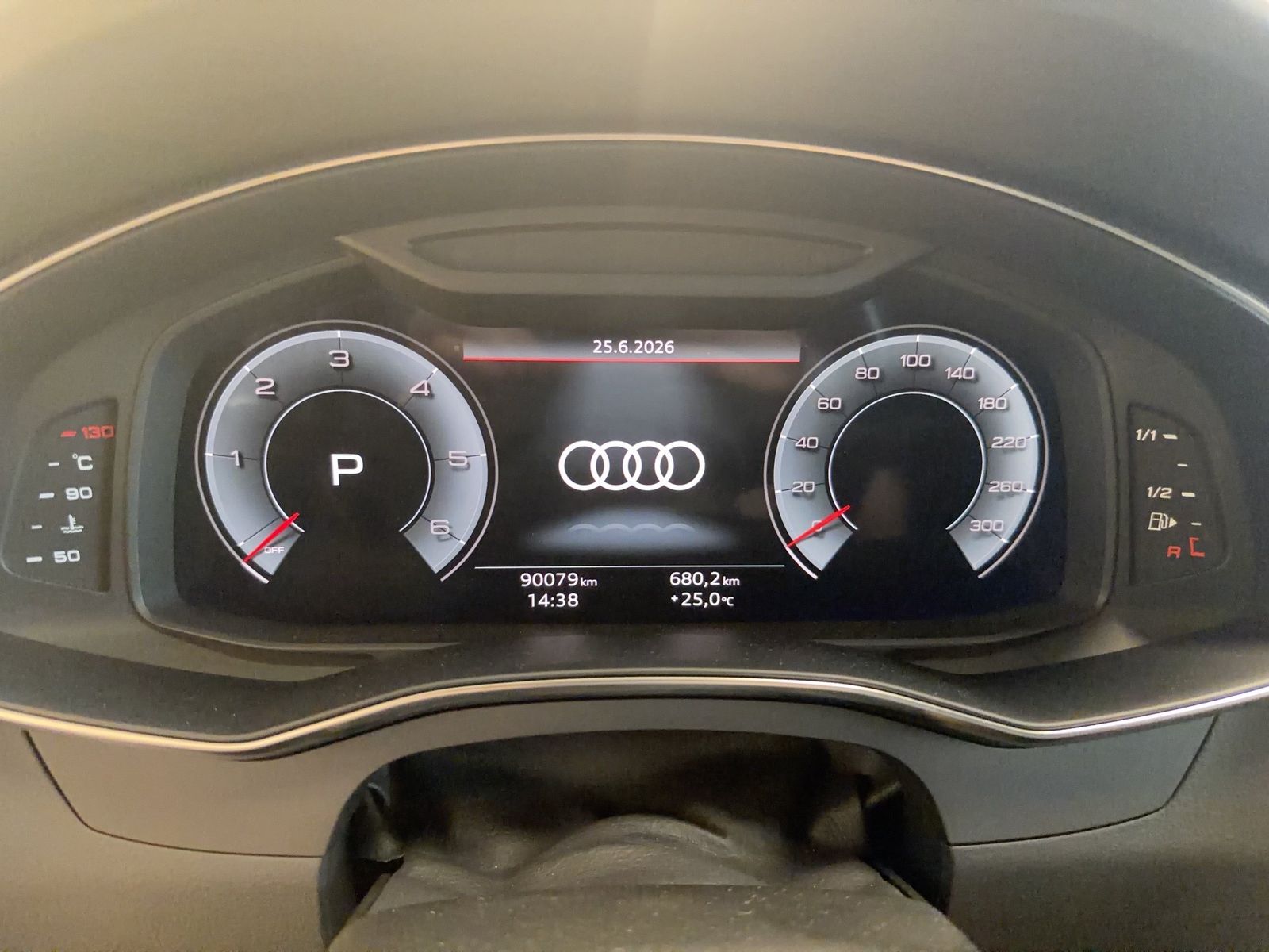 Fahrzeugabbildung Audi A6 Avant 40 TDI S tronic Navi Pano HUD AHK AHK