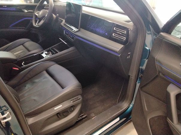 Fahrzeugabbildung Volkswagen Tiguan 2.0 TDI DSG R-line IQ.Light Matrix h/k LM