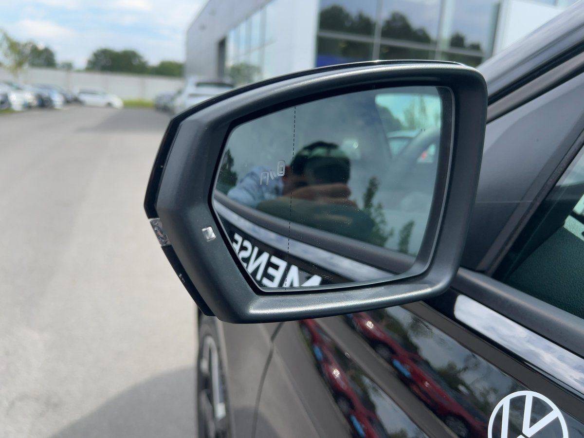 Fahrzeugabbildung Volkswagen Polo EDITION 50 1.0 l TSI OPF DSG IQ.Light Pano