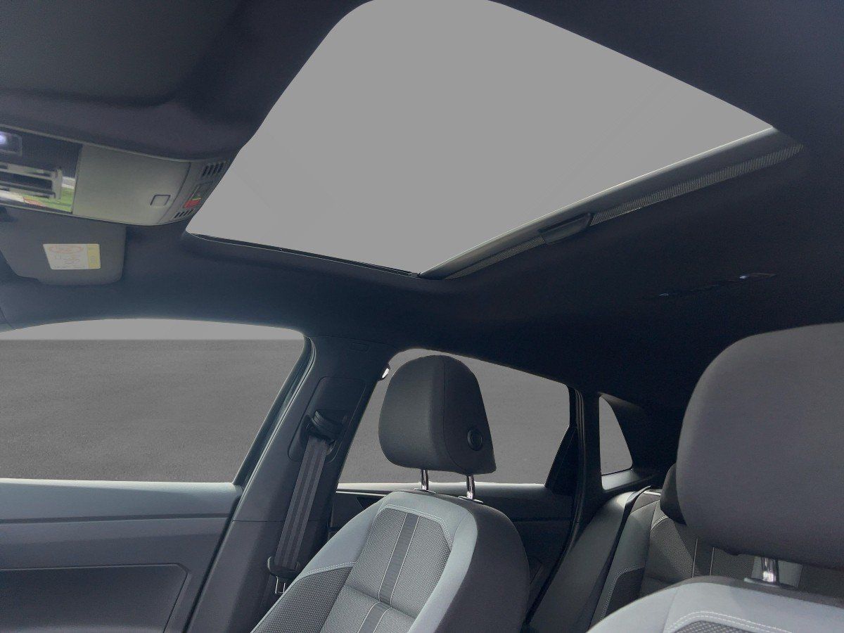 Fahrzeugabbildung Volkswagen Polo EDITION 50 1.0 l TSI OPF DSG IQ.Light Pano