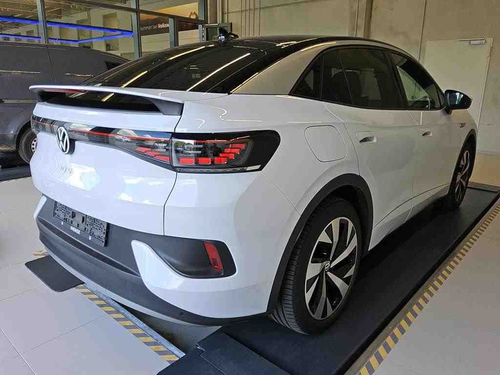 Fahrzeugabbildung Volkswagen ID.5 Pro Performance IQ.Light Matrix CarPlay AHK