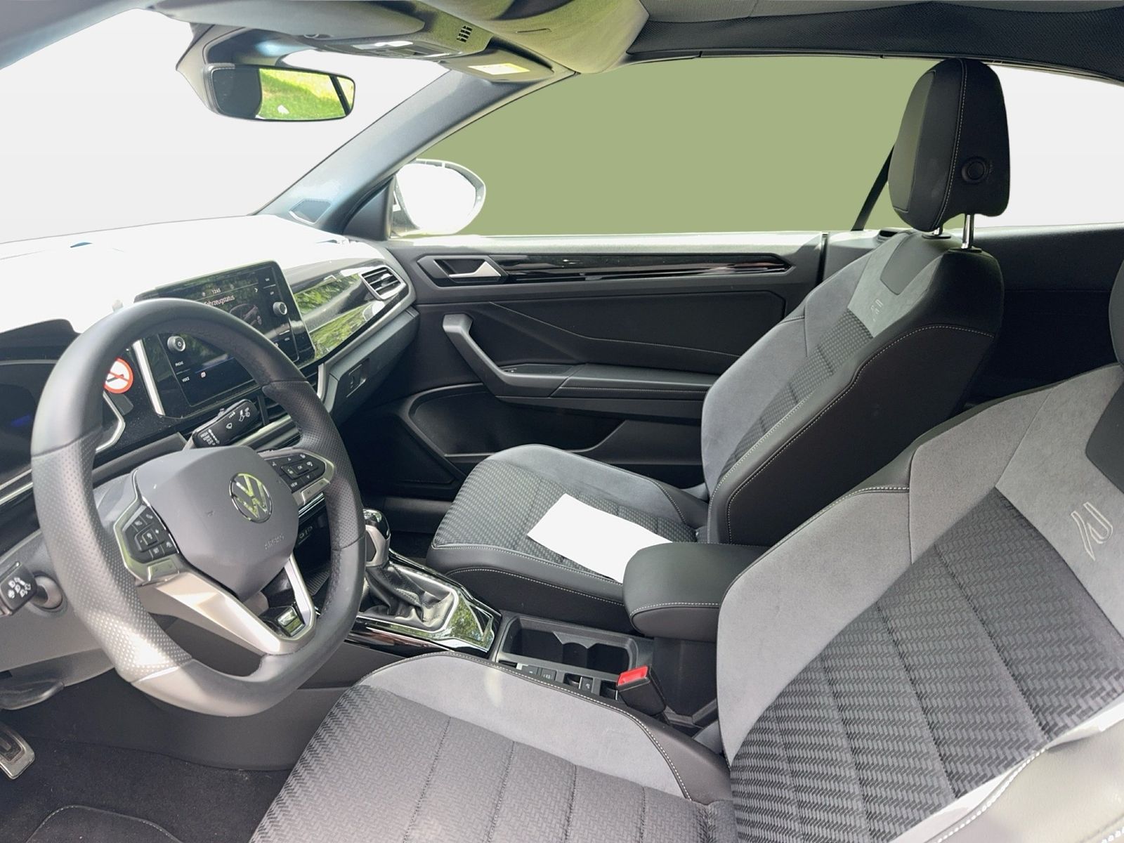 Fahrzeug autohaus mense Fahrzeugabbildung Volkswagen T-Roc Cabriolet 1.5 TSI DSG R-Line CarPlay AHK