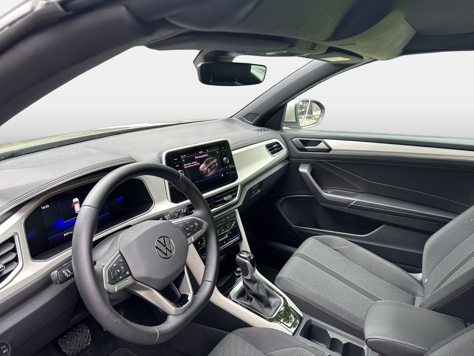 Fahrzeugabbildung Volkswagen T-Roc Cabriolet 1.5 TSI DSG Style CarPlay AHK LM