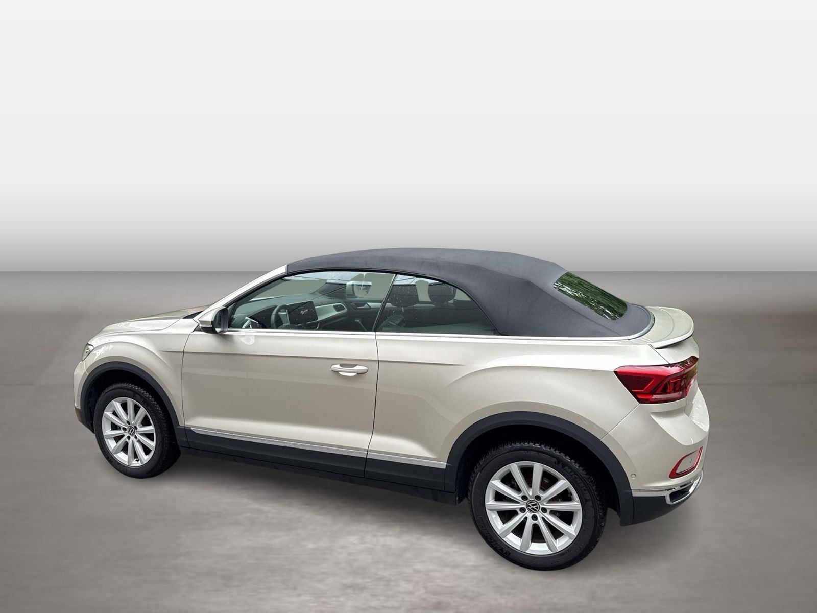 Fahrzeugabbildung Volkswagen T-Roc Cabriolet 1.5 TSI DSG Style CarPlay AHK LM