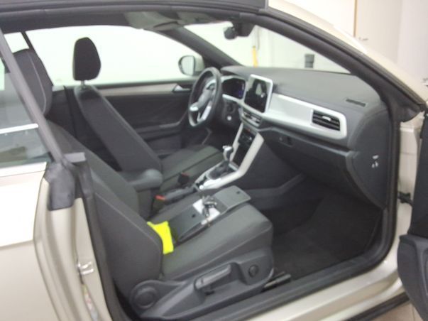Fahrzeugabbildung Volkswagen T-Roc Cabriolet 1.5 TSI DSG Style CarPlay AHK LM