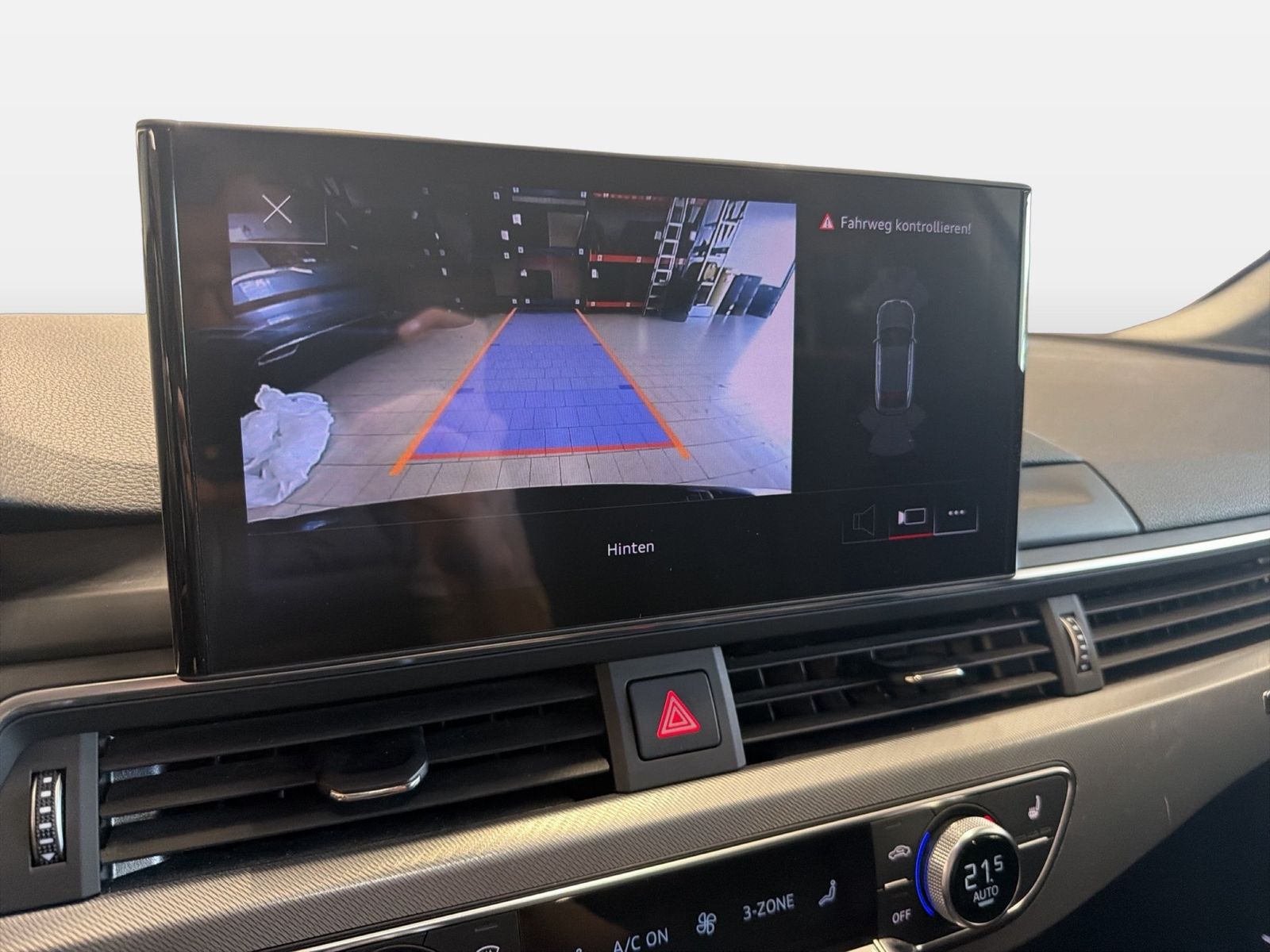 Fahrzeugabbildung Audi A5 Sportback 40 TFSI quattro advanced 2023 (Face