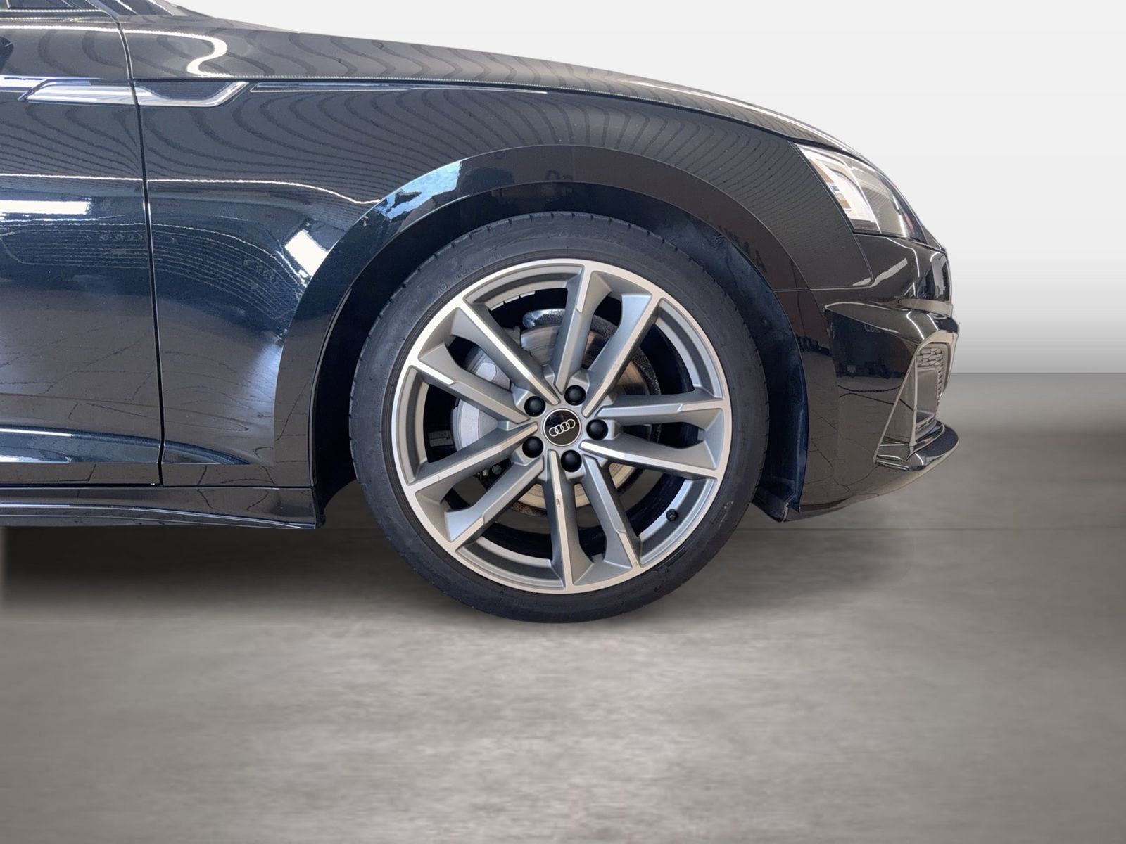 Fahrzeugabbildung Audi A5 Sportback 40 TFSI quattro advanced 2023 (Face