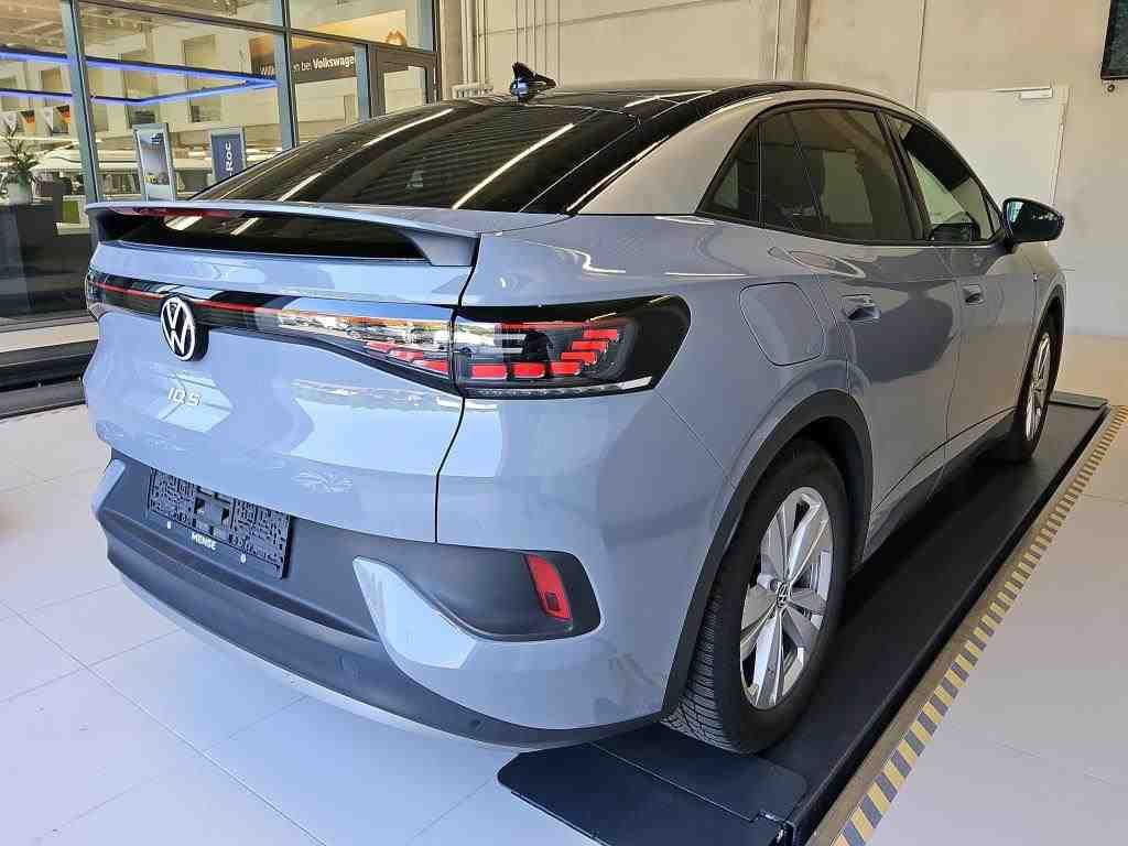 Fahrzeugabbildung Volkswagen ID.5 Pro Performance IQ.Light Matrix CarPlay AHK