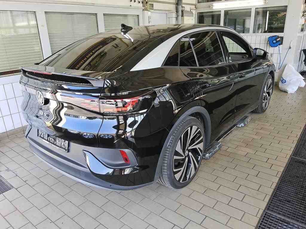 Fahrzeugabbildung Volkswagen ID.5 Pro Performance IQ.Light Matrix CarPlay AHK