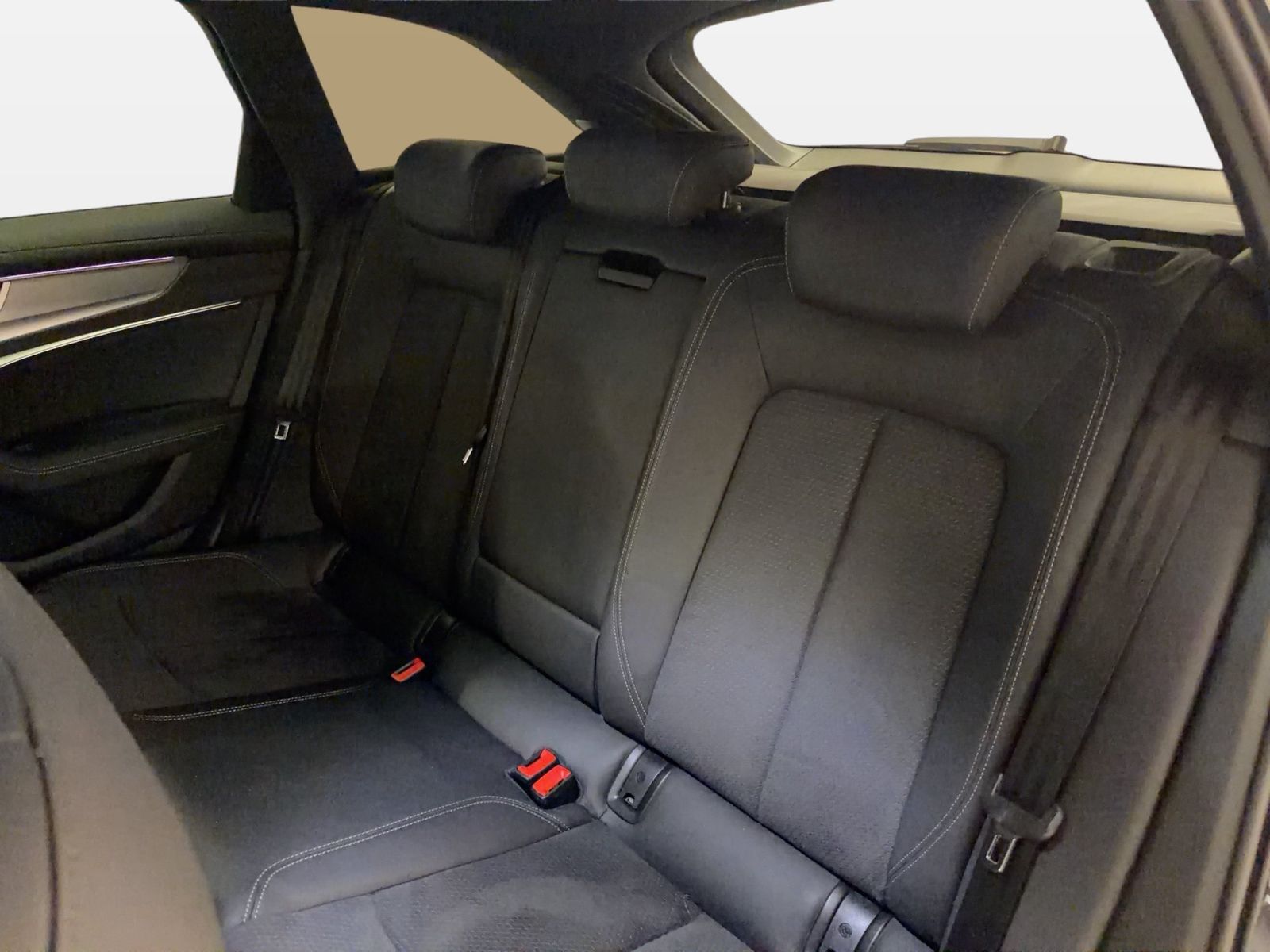 Fahrzeugabbildung Audi A6 Avant 55 TFSI e quattro sport 2022 Matrix B&O