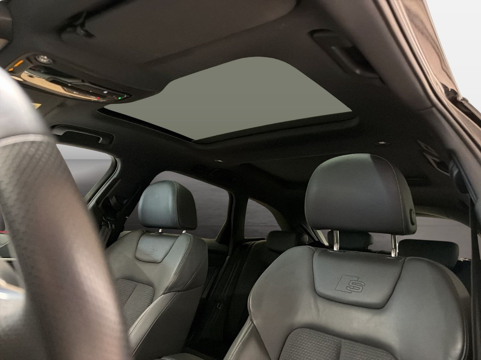 Fahrzeugabbildung Audi A6 Avant 55 TFSI e quattro sport 2022 Matrix B&O