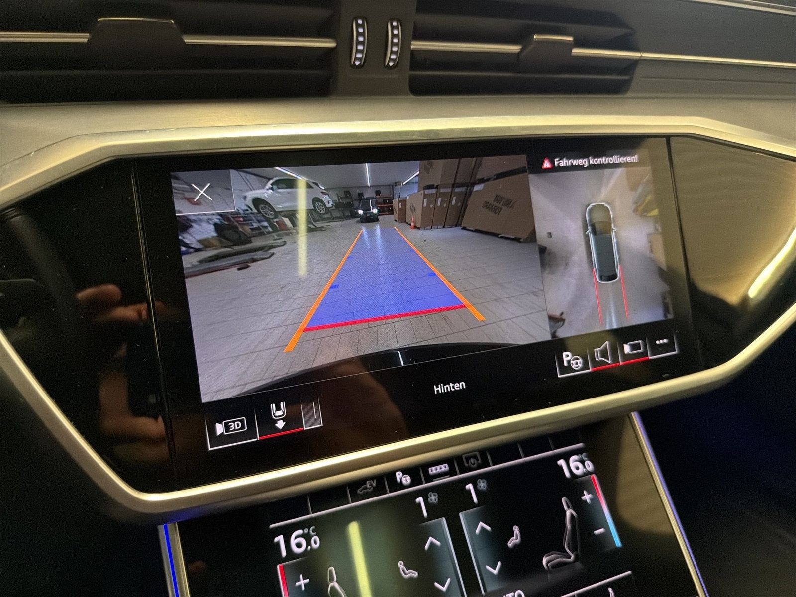 Fahrzeugabbildung Audi A6 Avant 55 TFSI e quattro sport 2022 Matrix B&O